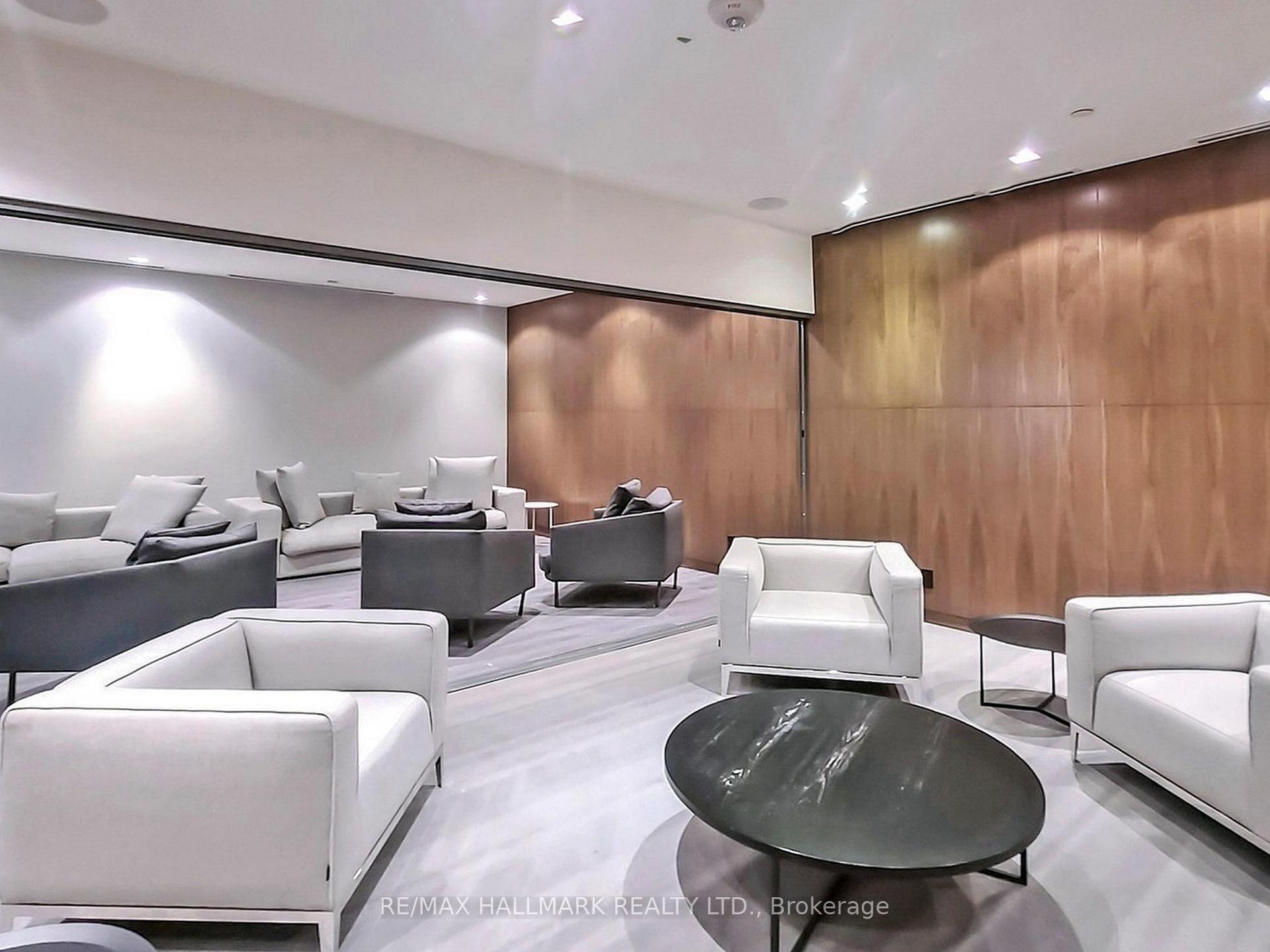 2 Bedrooms Condo at 8 Mercer, Toronto For sale
