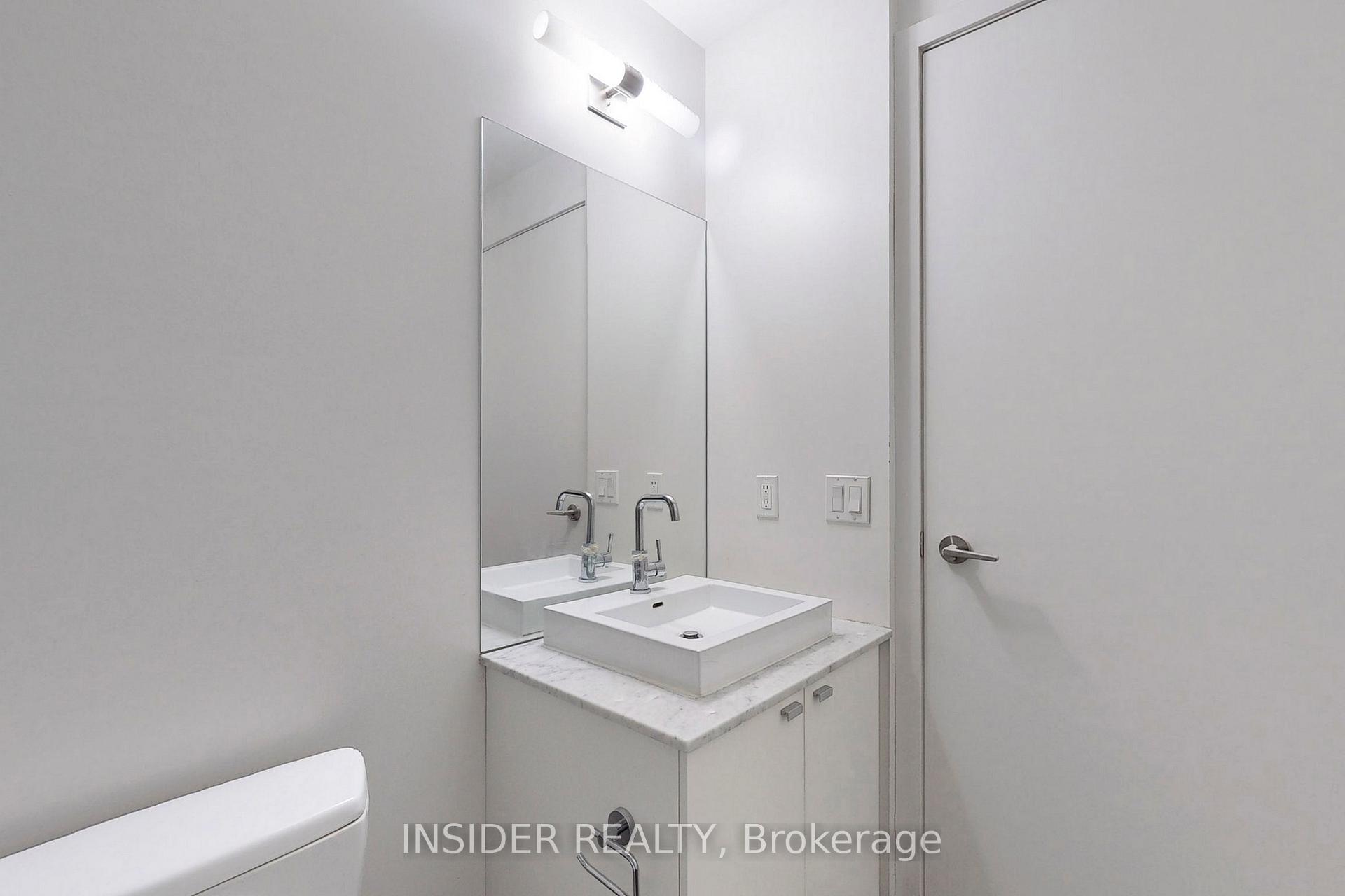 1 Bedroom Condo at 105 The Queensway,  Toronto For sale