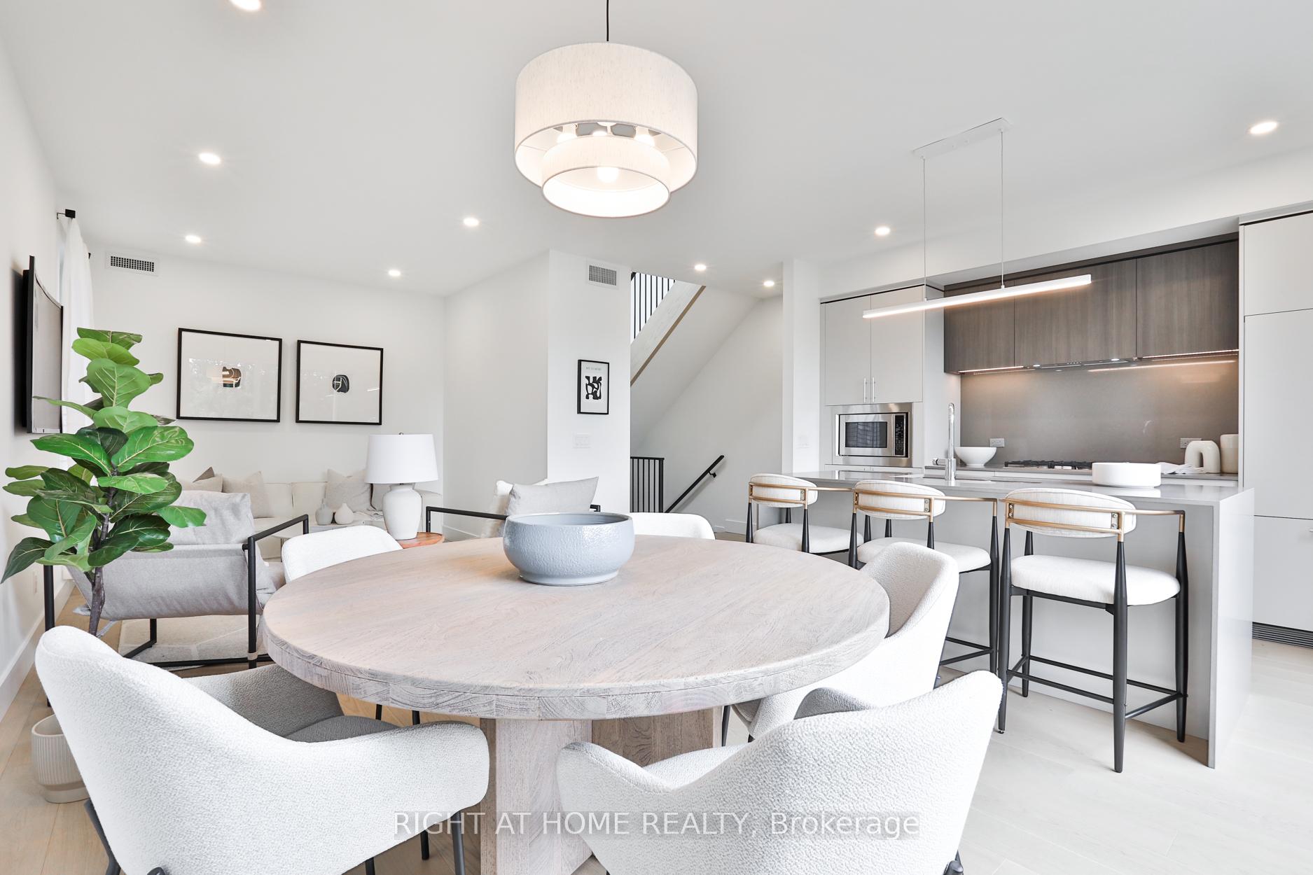 3 Bedrooms Condo at 2343 Gerrard, Toronto For sale