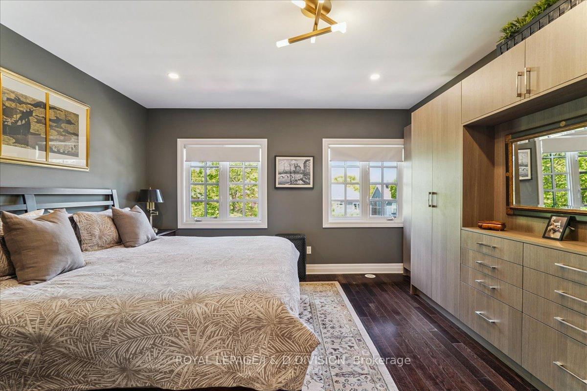4 Bedrooms Condo at 361 Roehampton, Toronto For sale