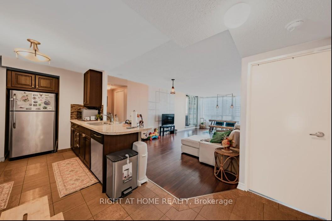 3 Bedrooms Condo at 5765 Yonge, Toronto For sale