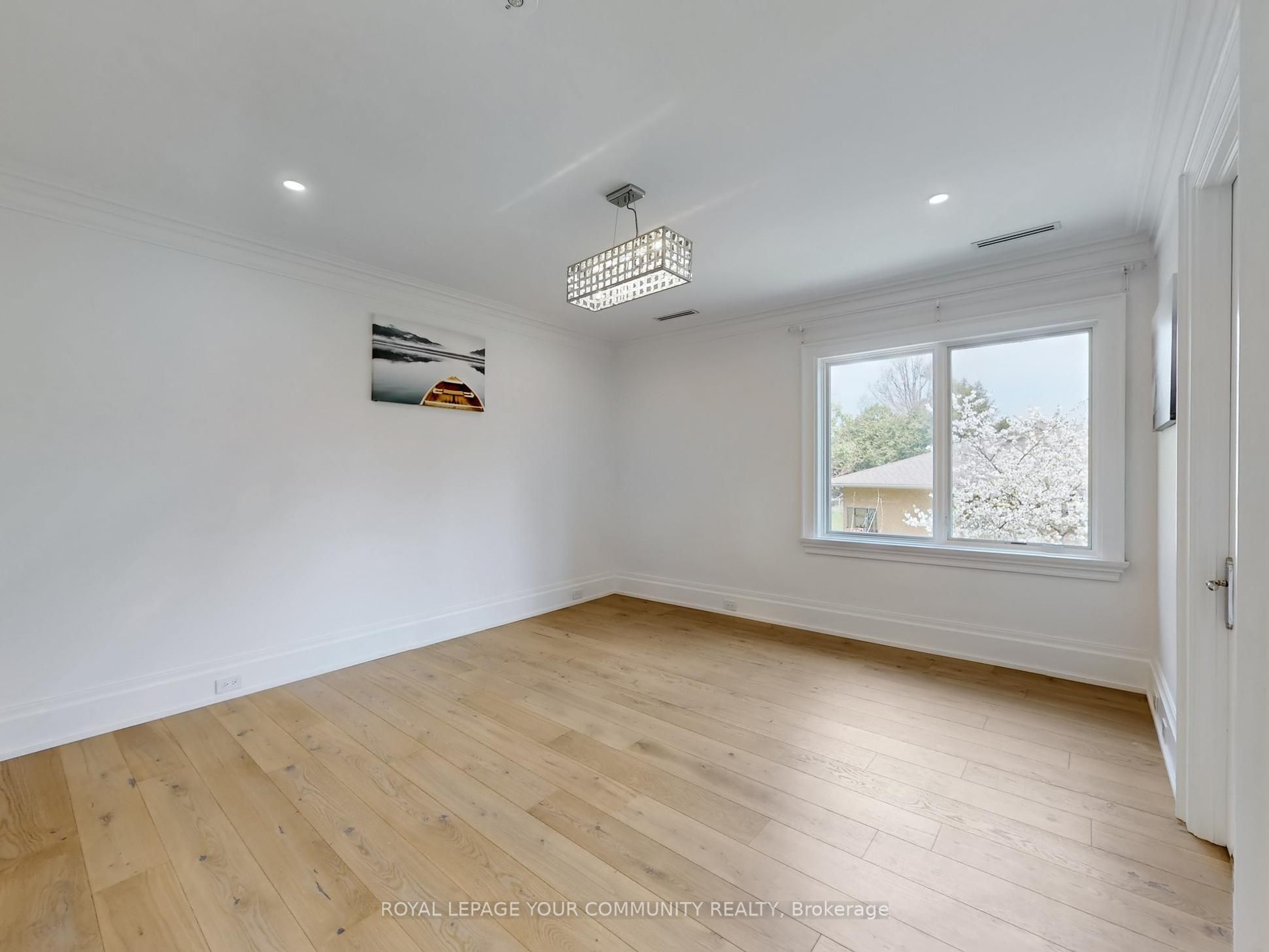 1257 Lakeshore Road W