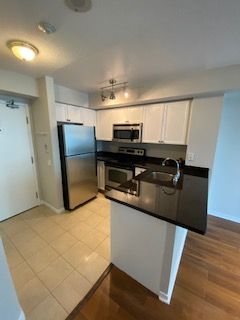 30 Harrison Garden Boulevard 908