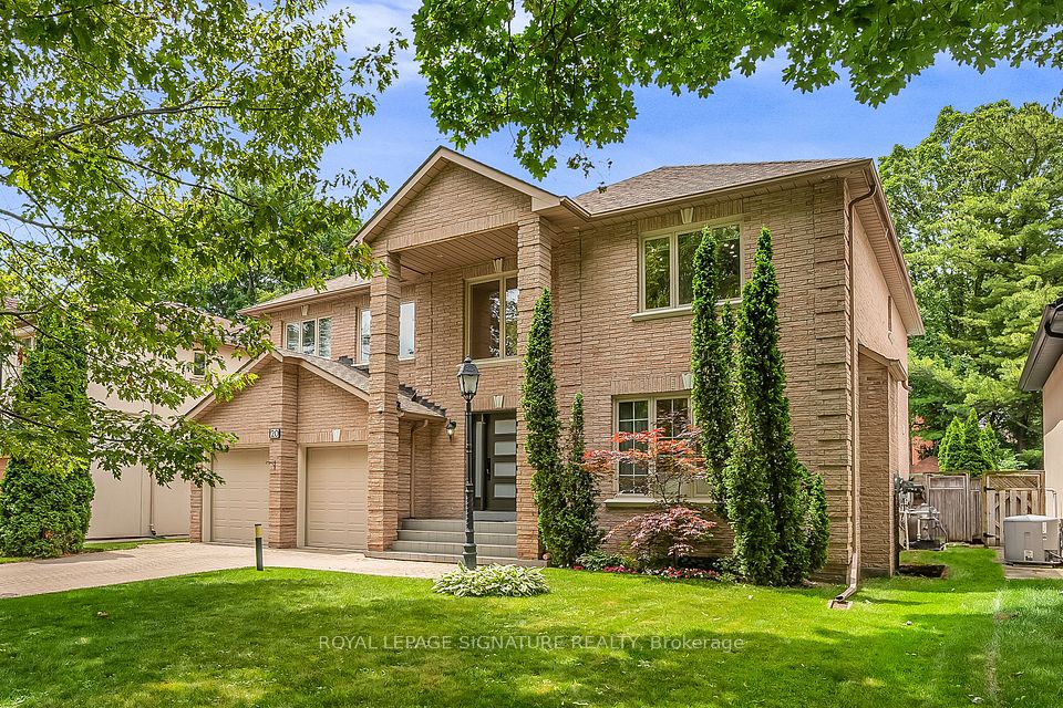20 Hurlingham Crescent