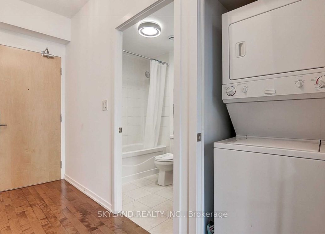 65 Bremner Boulevard, #3004