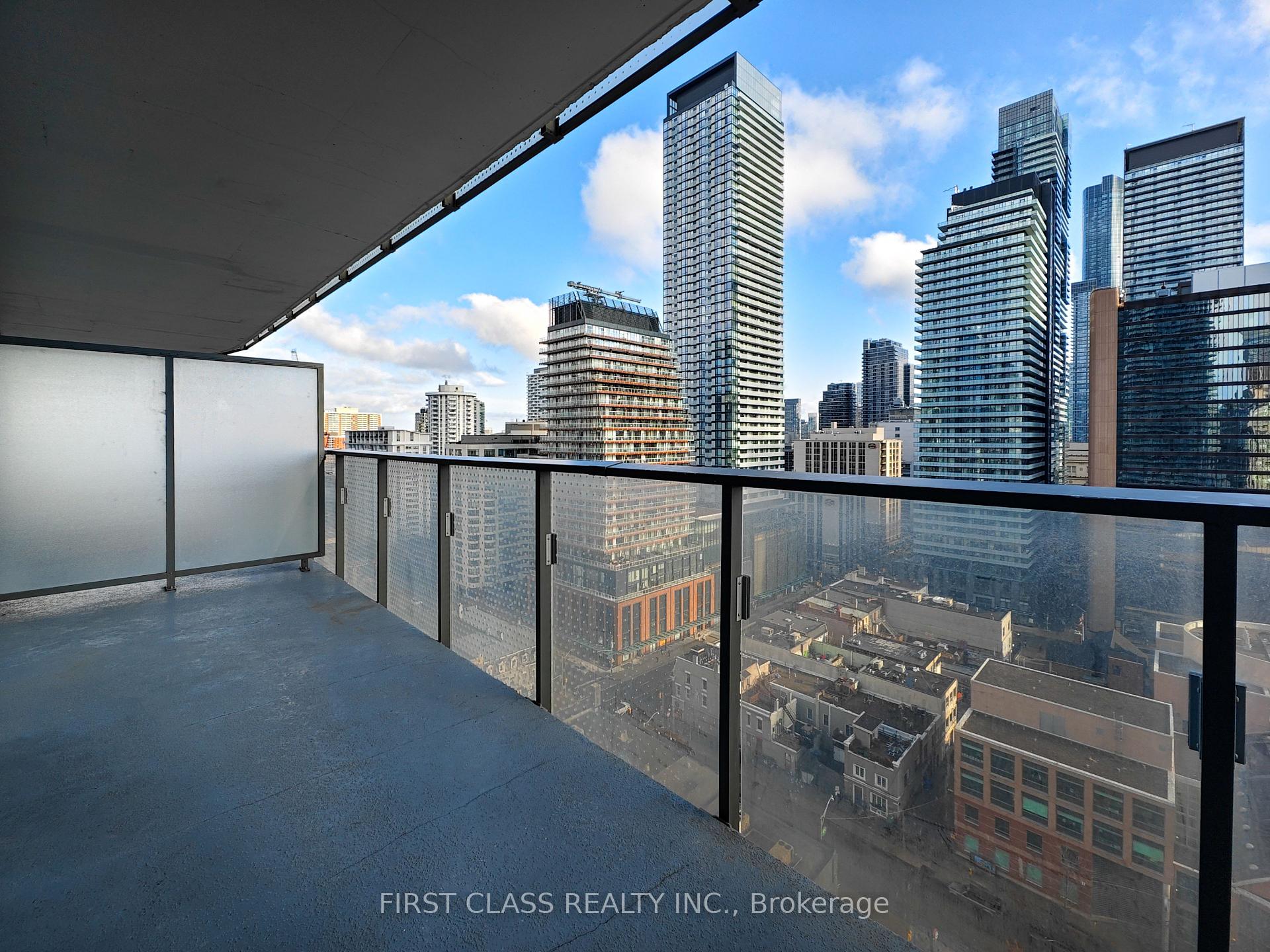 2 Bedrooms Condo at 11 Wellesley,  Toronto For sale