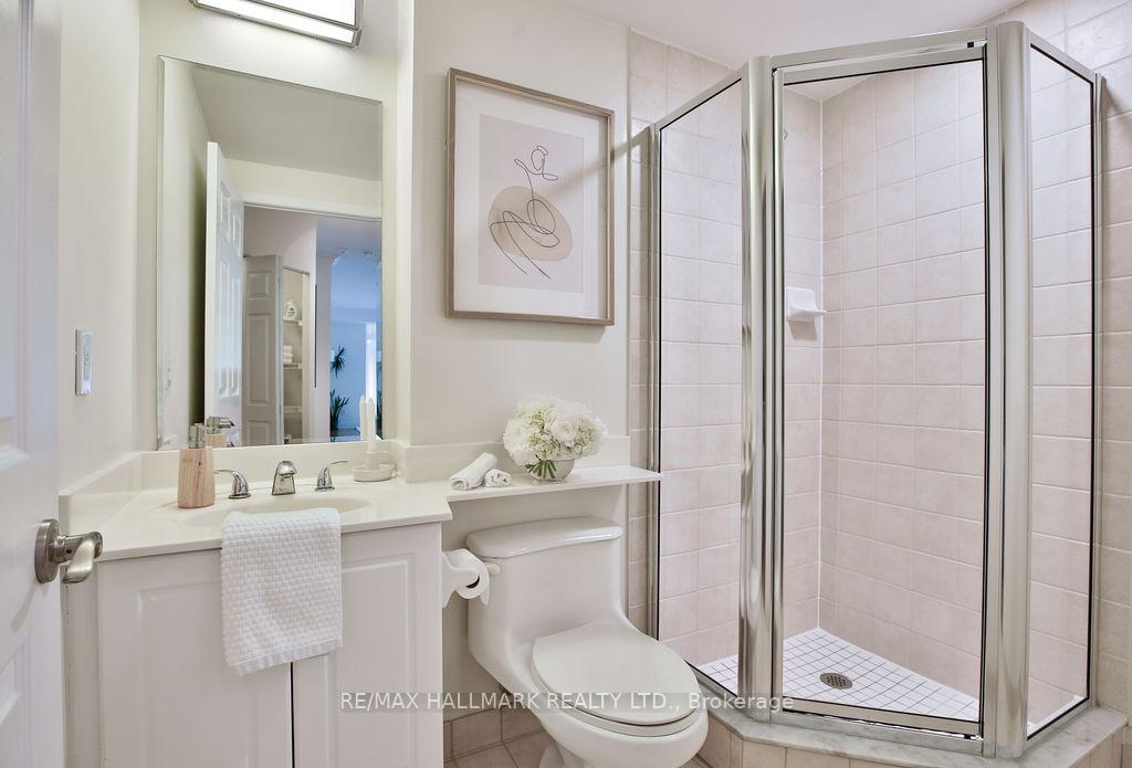 2 Bedrooms Condo at 2511 Bloor, Toronto For sale
