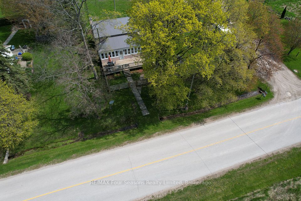 1592 Bruce Saugeen Town Line, Saugeen Shores, ON N0H 2C5
