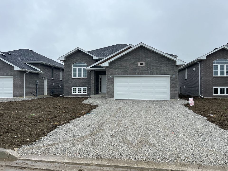 1079 Aspen Ridge