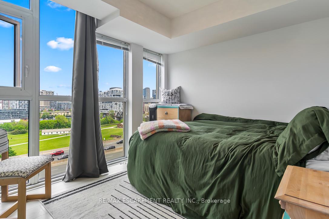 1 Bedroom Condo at 35 Bastion, Toronto For sale