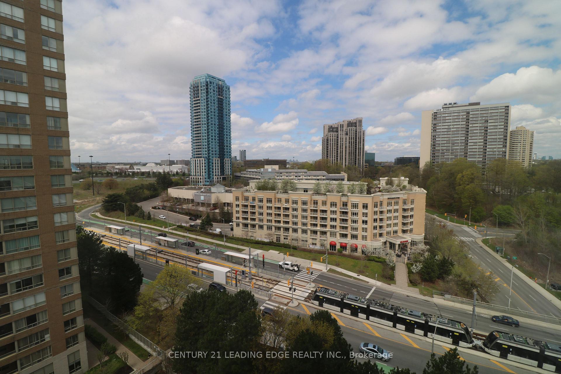 2 Bedrooms Condo at 195 WYNFORD, Toronto For sale
