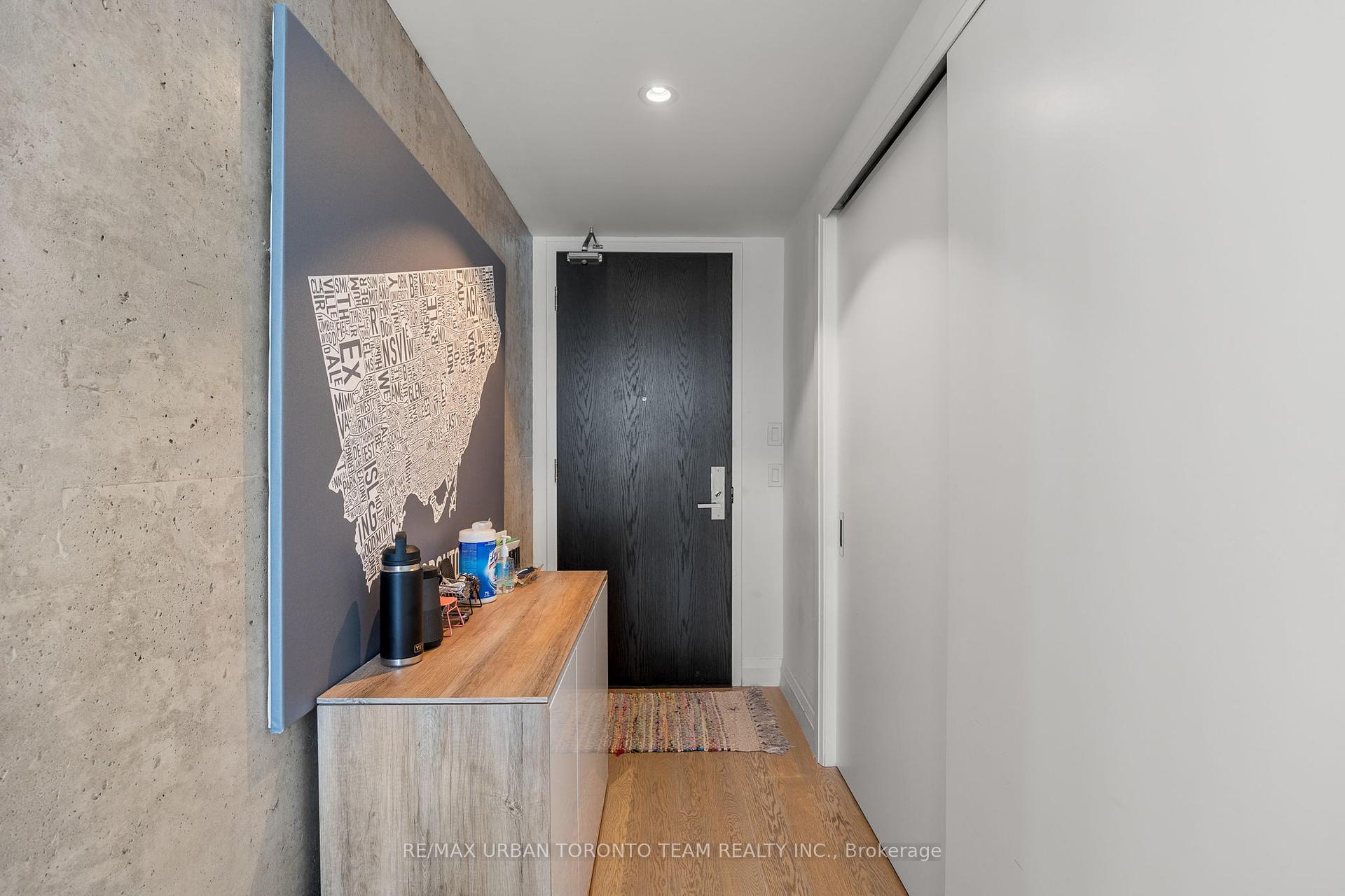 2 Bedrooms Condo at 224 King, Toronto For sale