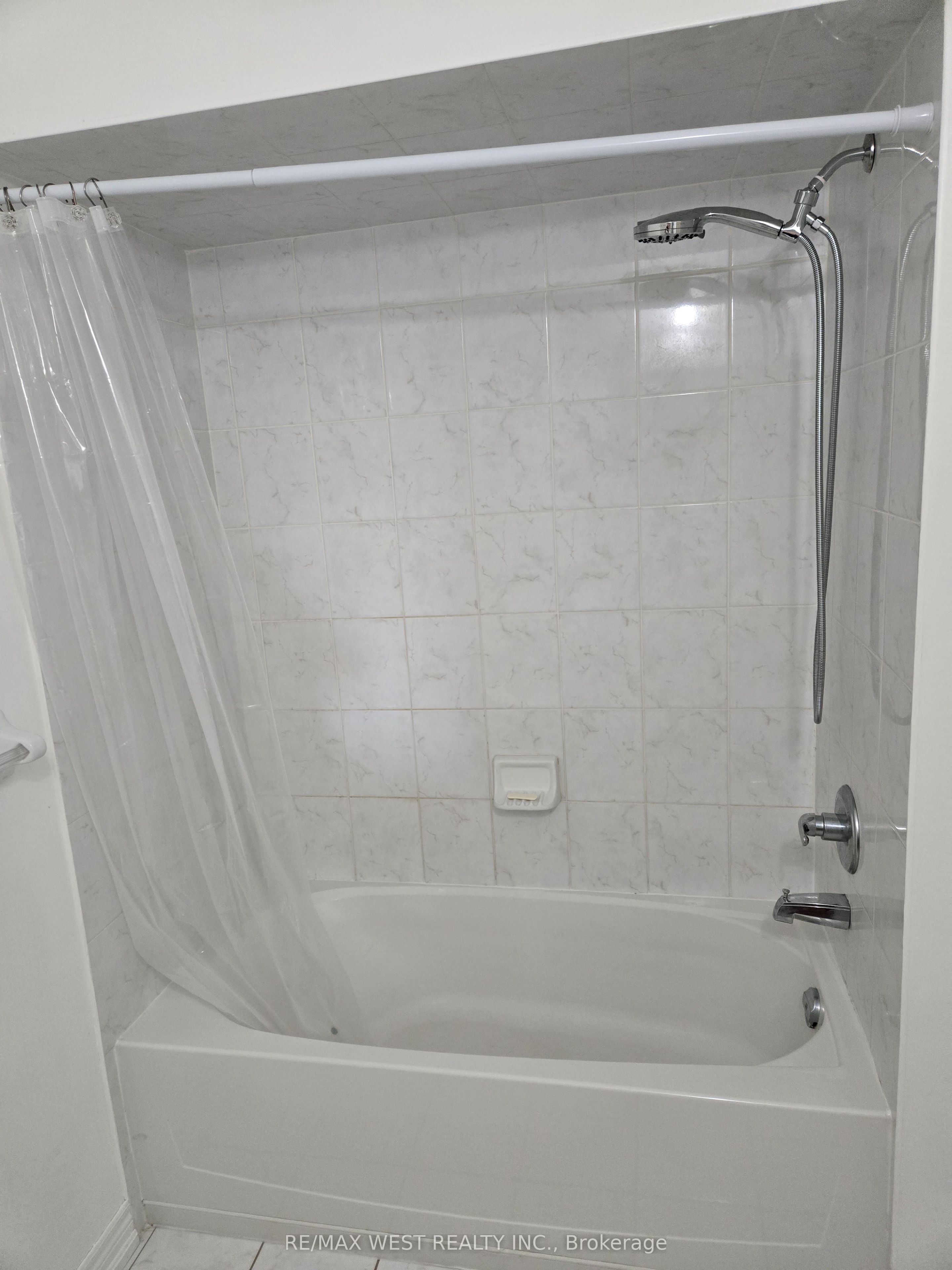 9441 Jane Street, #211