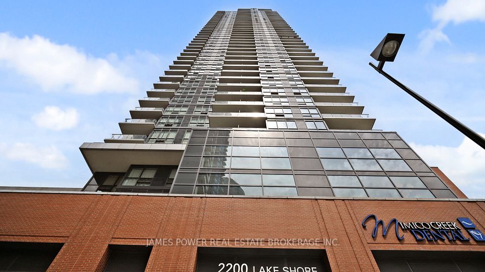 2200 Lake Shore