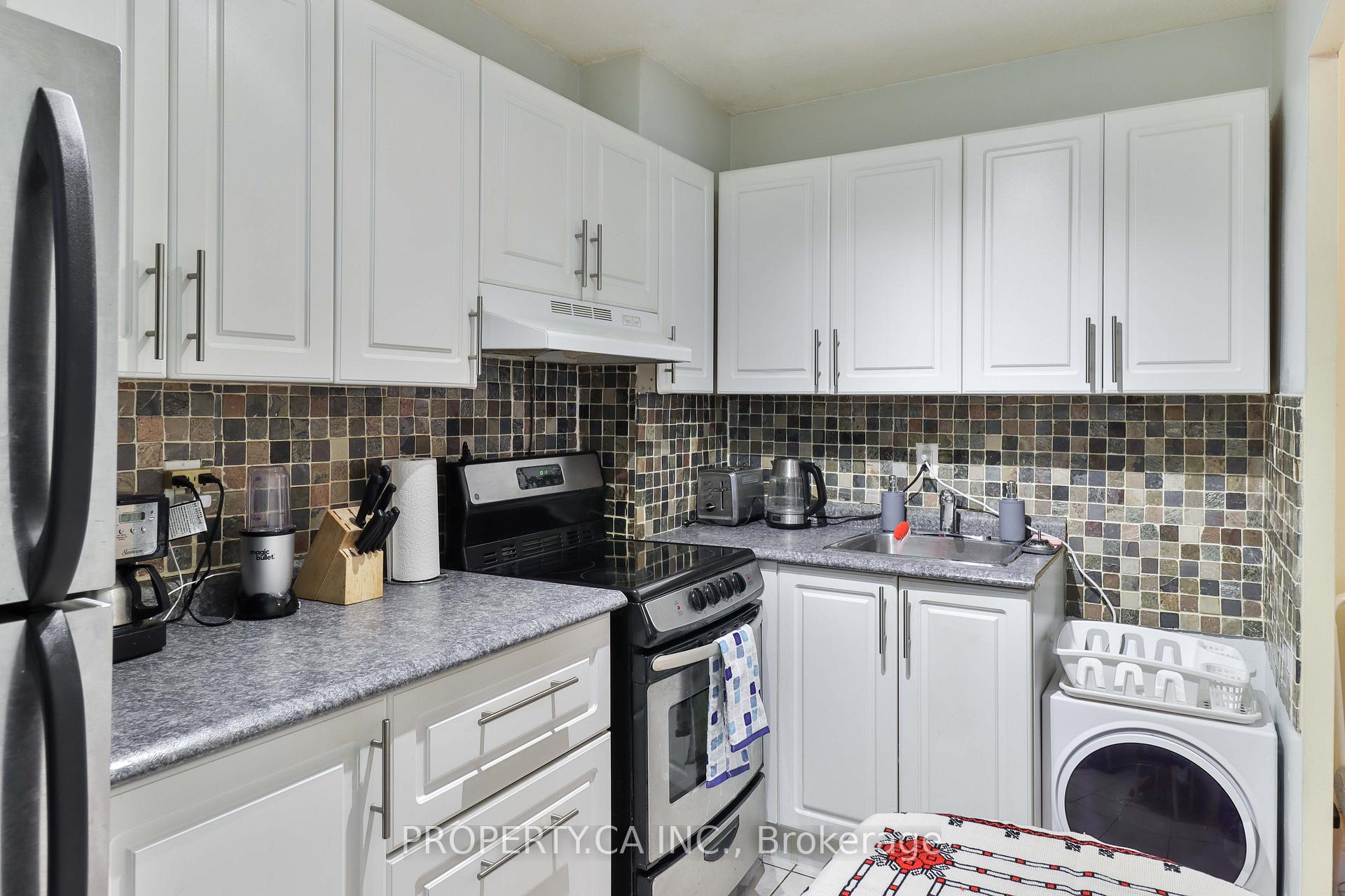 2 Bedrooms Co-op at 3625 Lakeshore, Toronto For sale