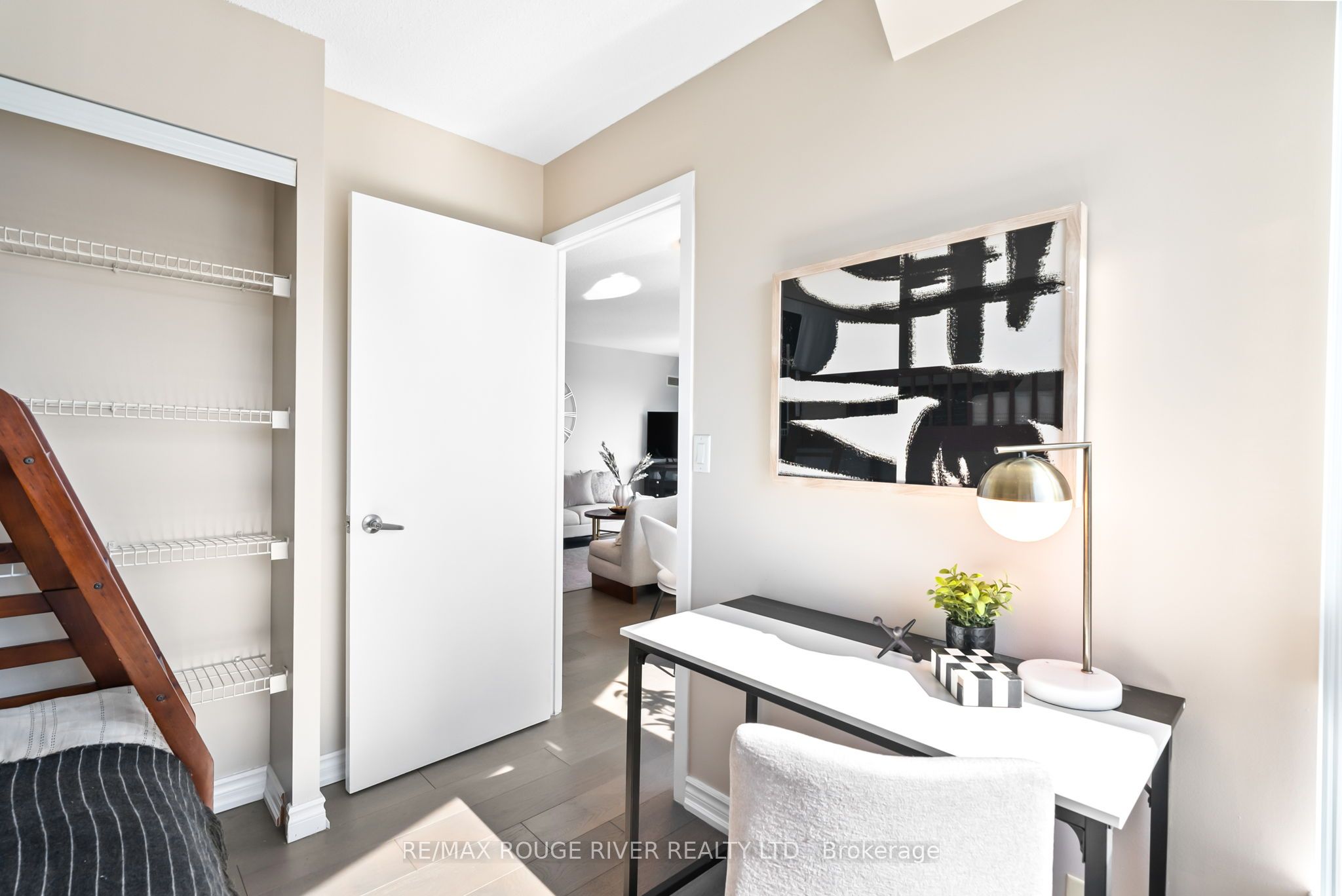 36 Lee Centre Drive, #2610