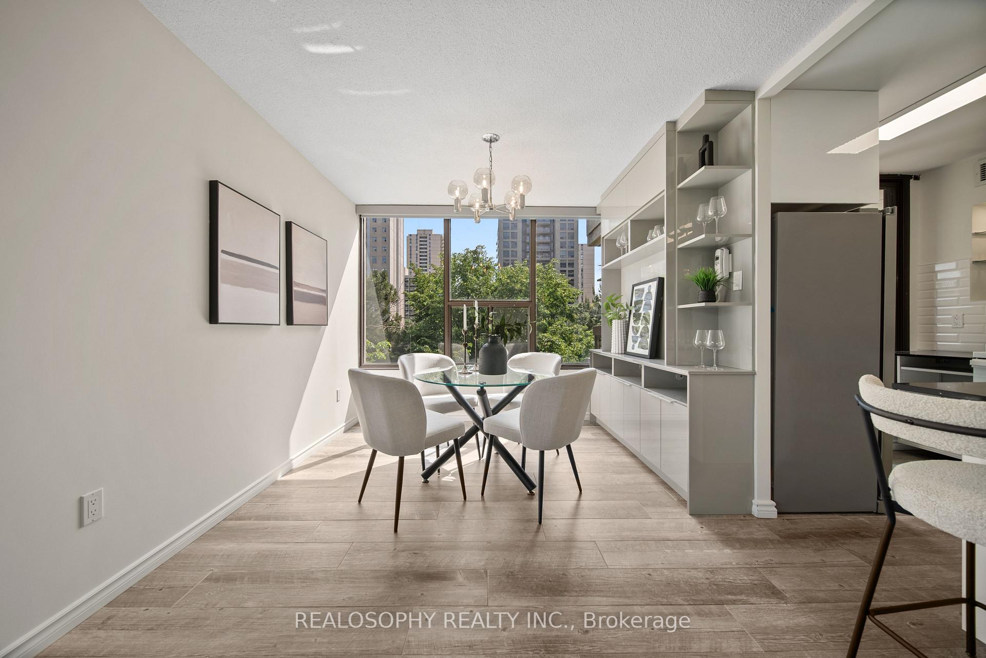 3 Bedrooms Condo at 100 Quebec, Toronto For sale