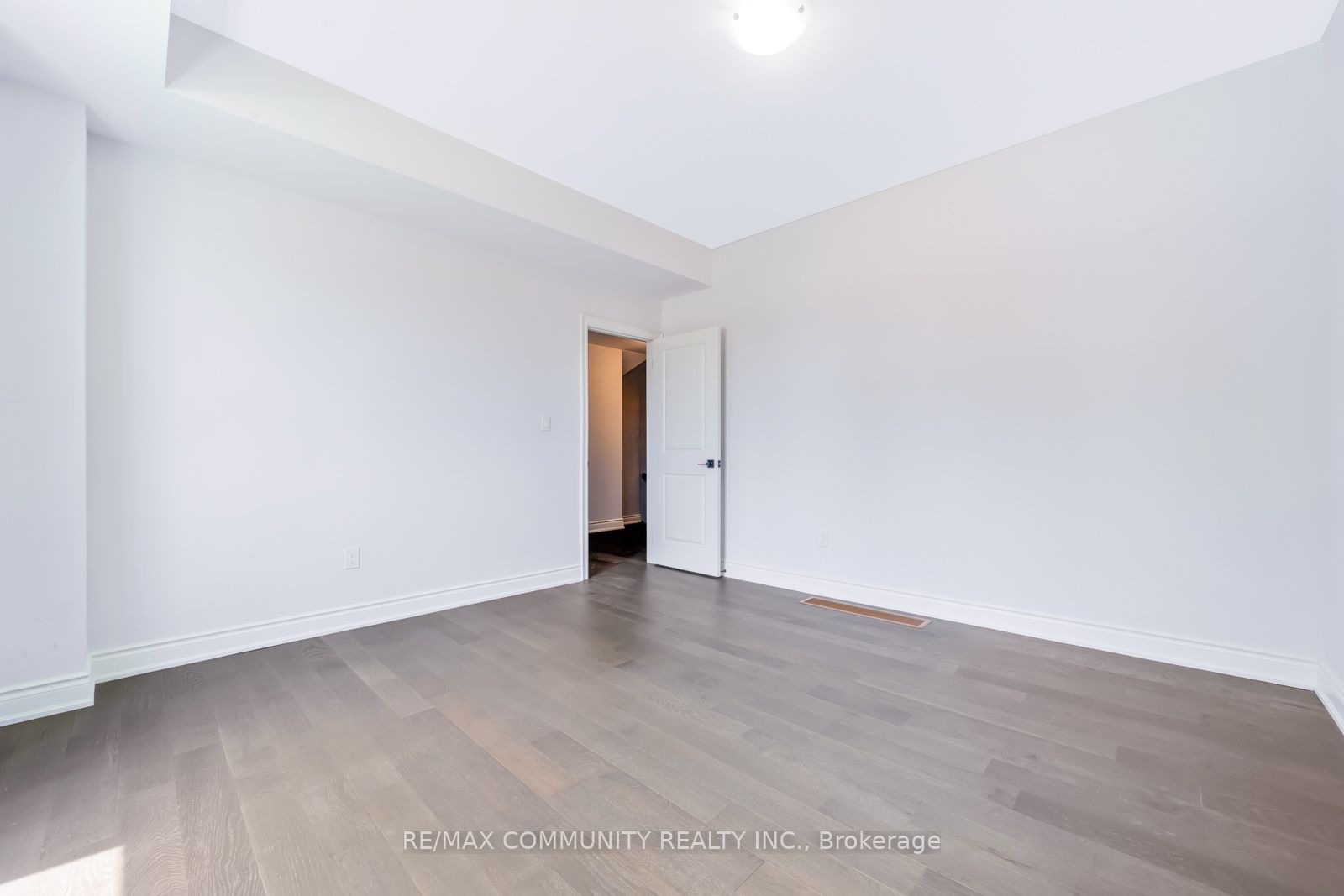 16 Alan Williams Trail