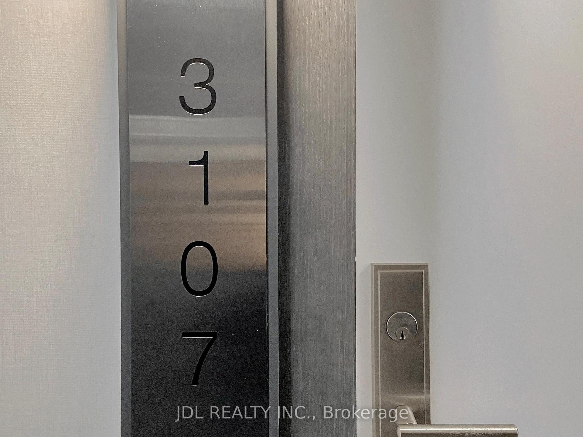 2 Bedrooms Condo at 318 Richmond, Toronto For sale
