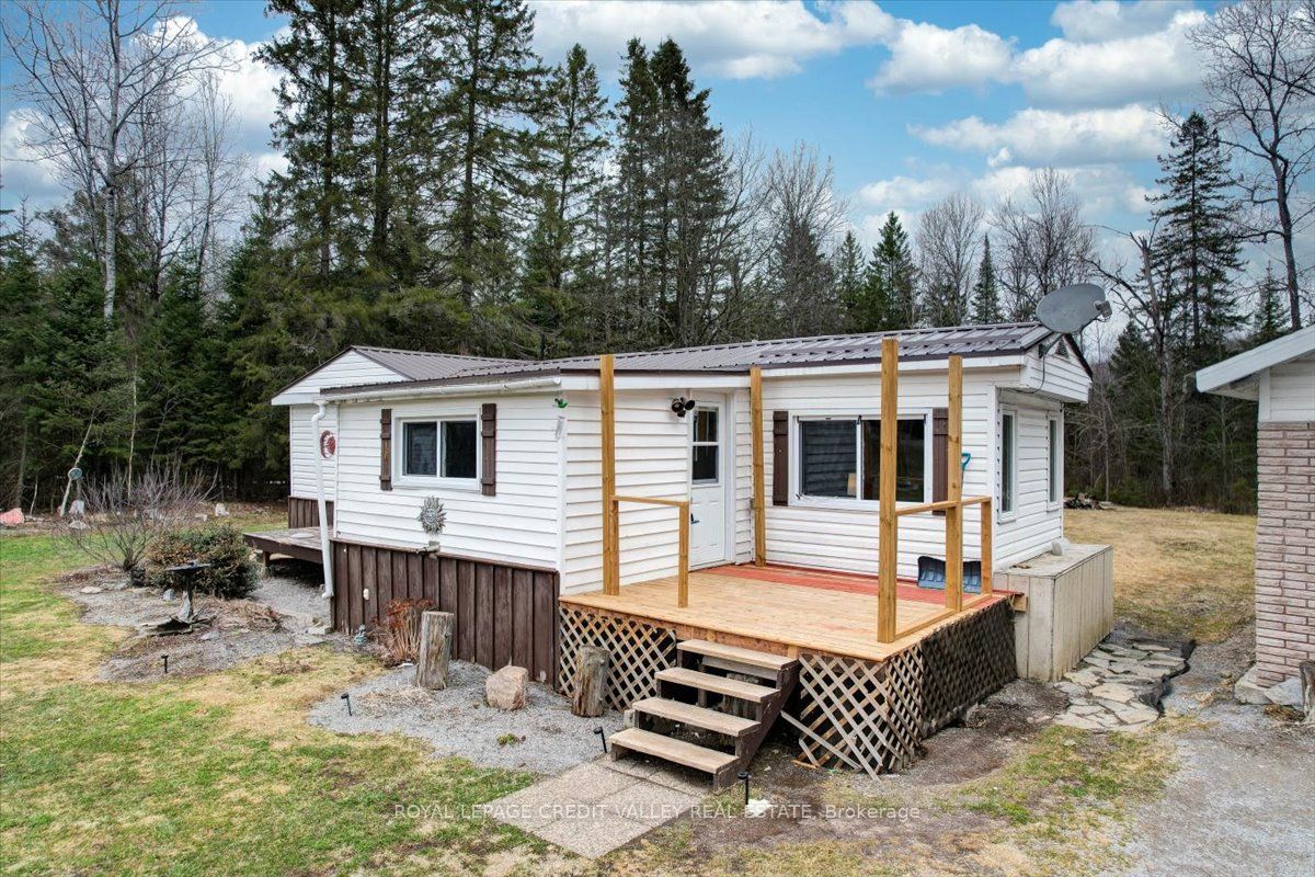 30222 Highway 62, Hastings Highlands, ON K0L 1C0