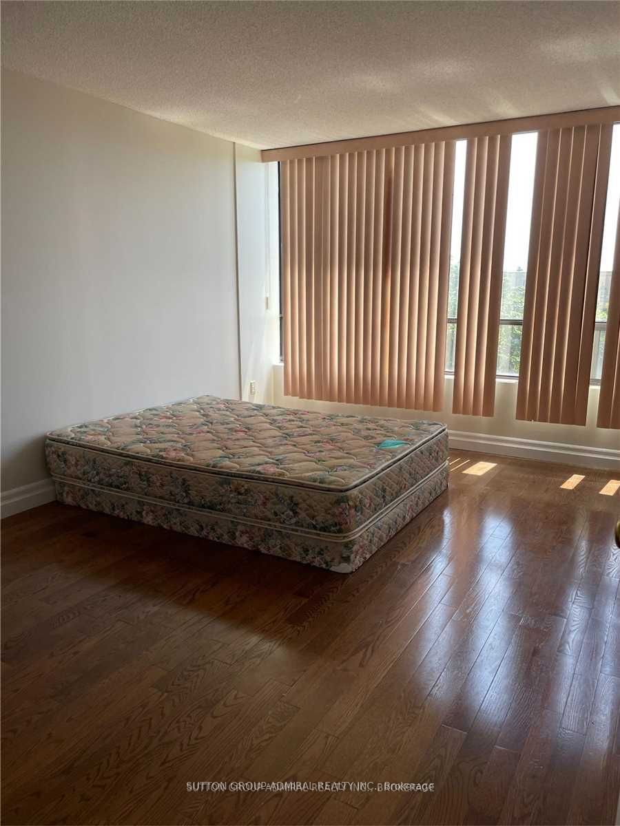 7420 BATHURST Street, #509