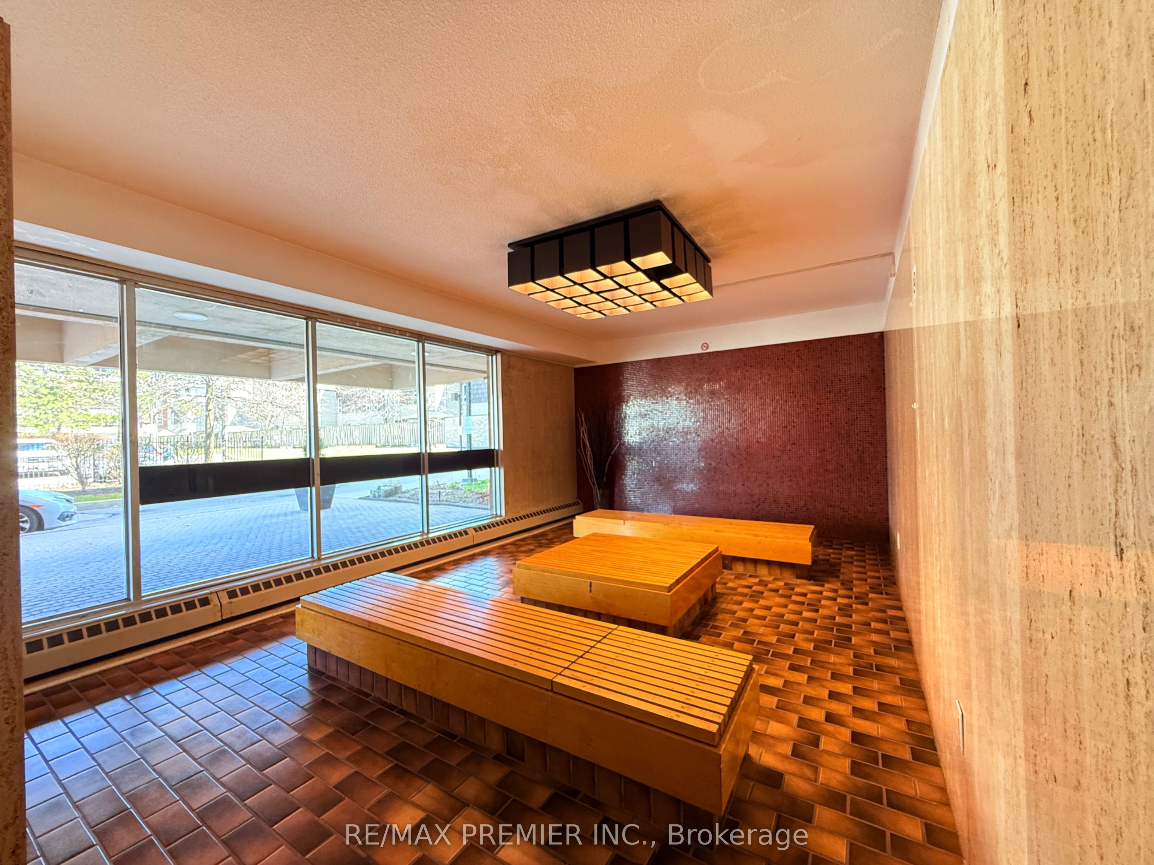 31 Four Winds Drive, #502