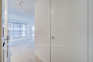 49 East liberty Street, #912