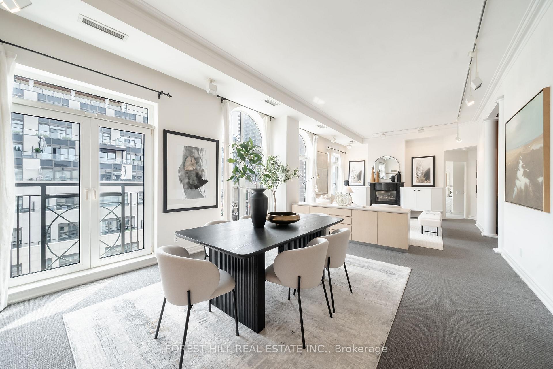 3 Bedrooms Condo at 1 Balmoral, Toronto For sale