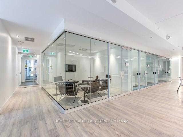 2 Bedrooms Condo at 181 Dundas, Toronto For sale