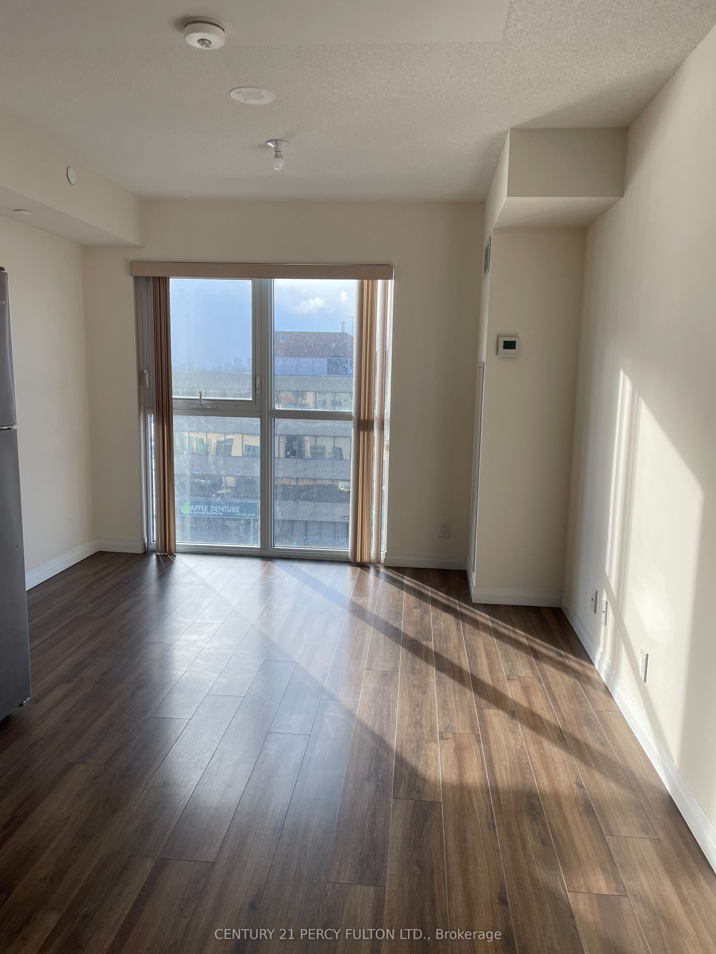 2150 Lawrence Avenue E, #606