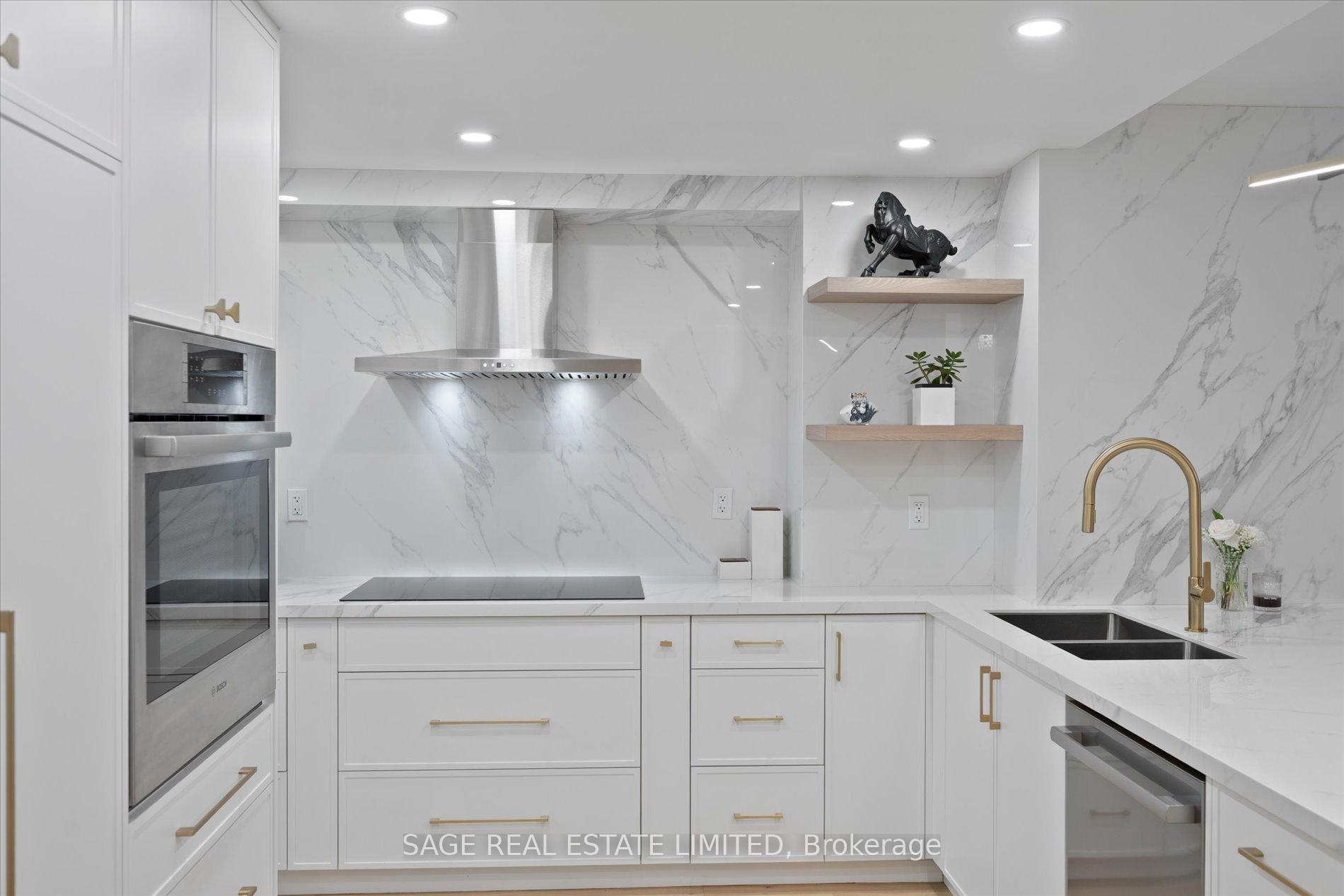 3 Bedrooms Condo at 160 Frederick, Toronto For sale