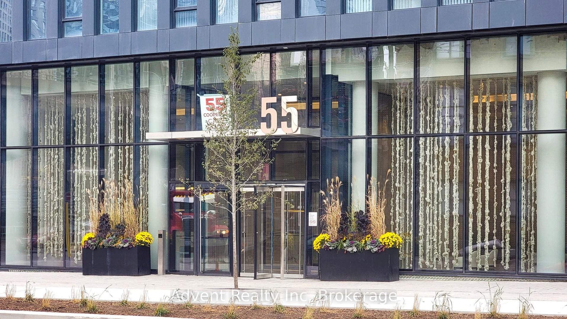 2 Bedrooms Condo at 55 Cooper,  Toronto For sale