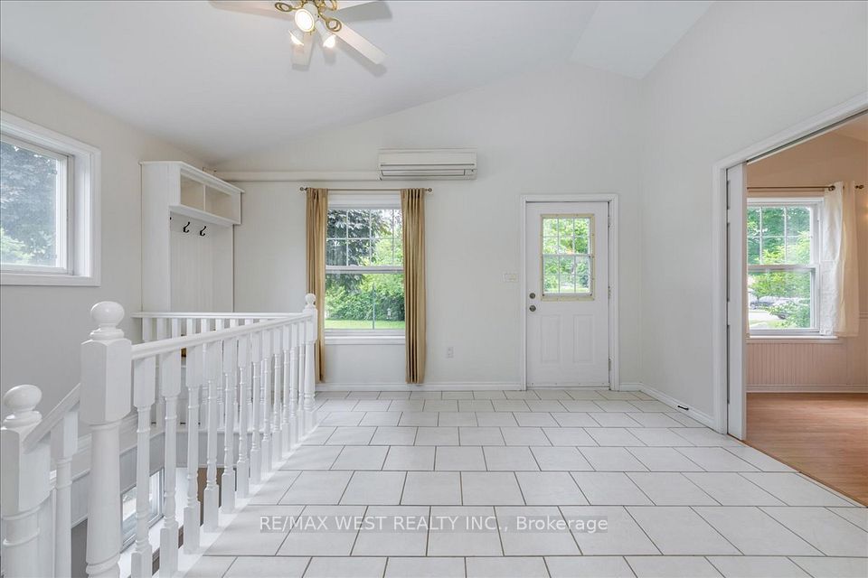 2053 25th Sideroad Road, Innisfil, ON L9S 1Z2