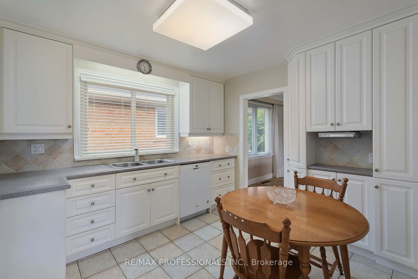 14 Baskerville Crescent