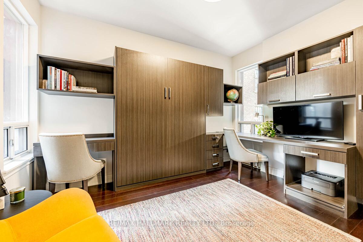 2 Bedrooms Condo at 8 Sultan, Toronto For sale