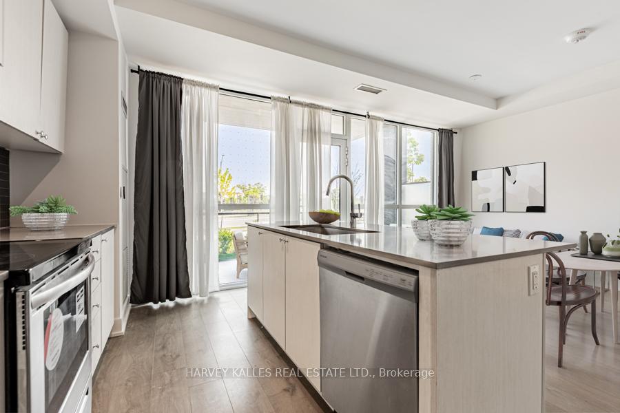 4 Bedrooms Condo at 60 George Butchart, Toronto For sale