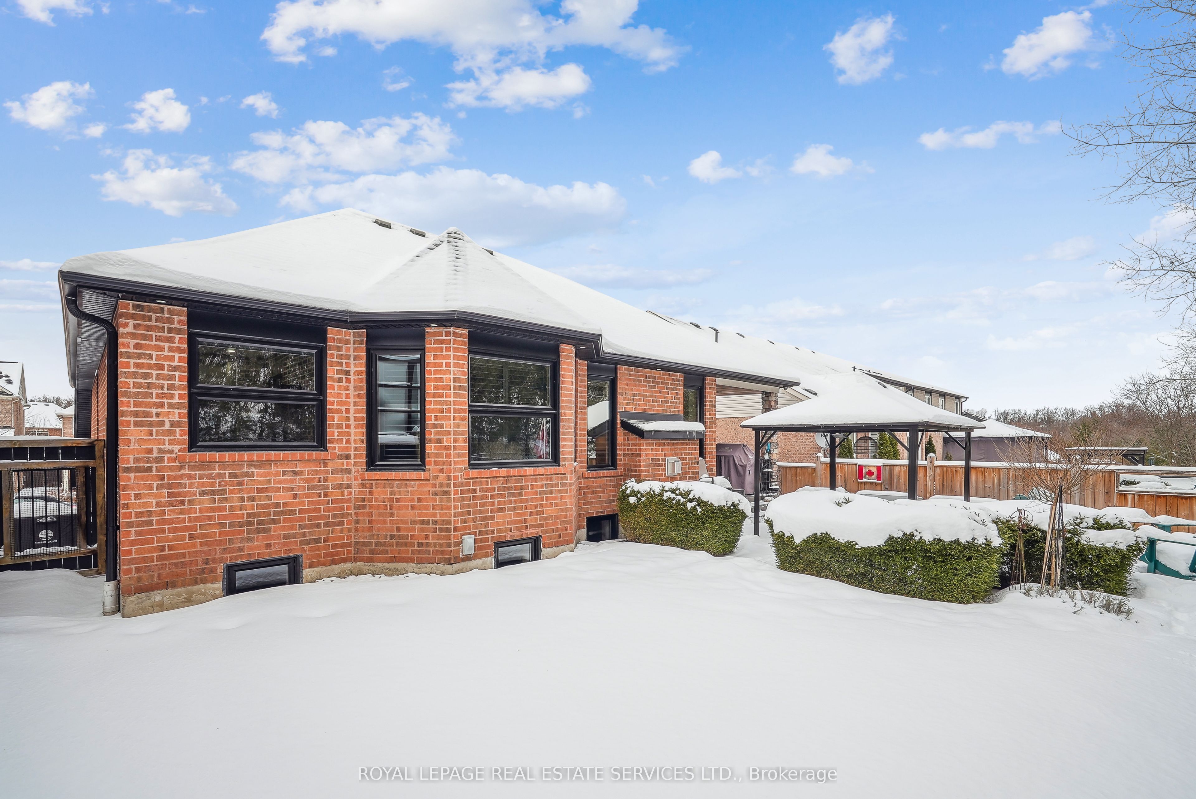 16 Arborglen Drive