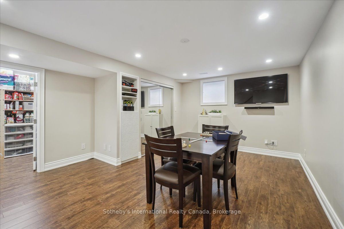 17 McCardy Court, Caledon, ON L7C 3X1