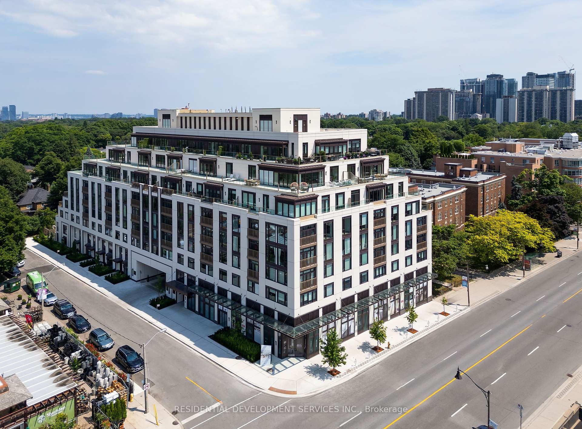 2 Bedrooms Condo at 1 Strathgowan,  Toronto For sale