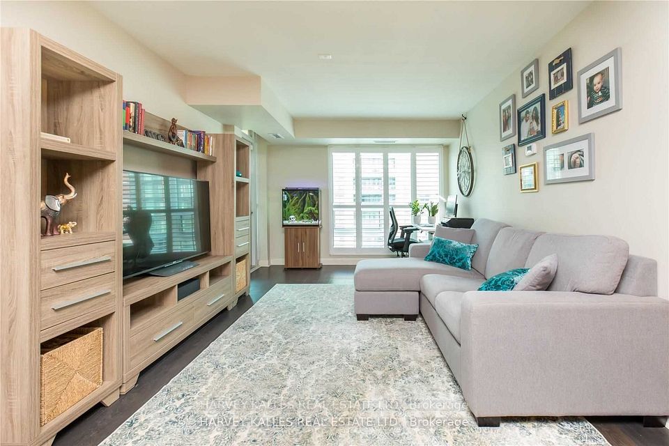 525 Wilson Avenue 812