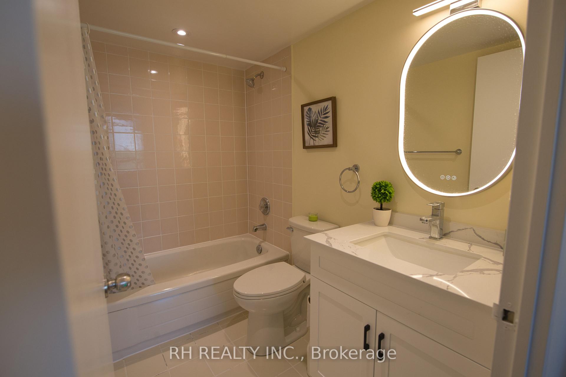 3 Bedrooms Condo at 300 Alton Towers,  Toronto For sale