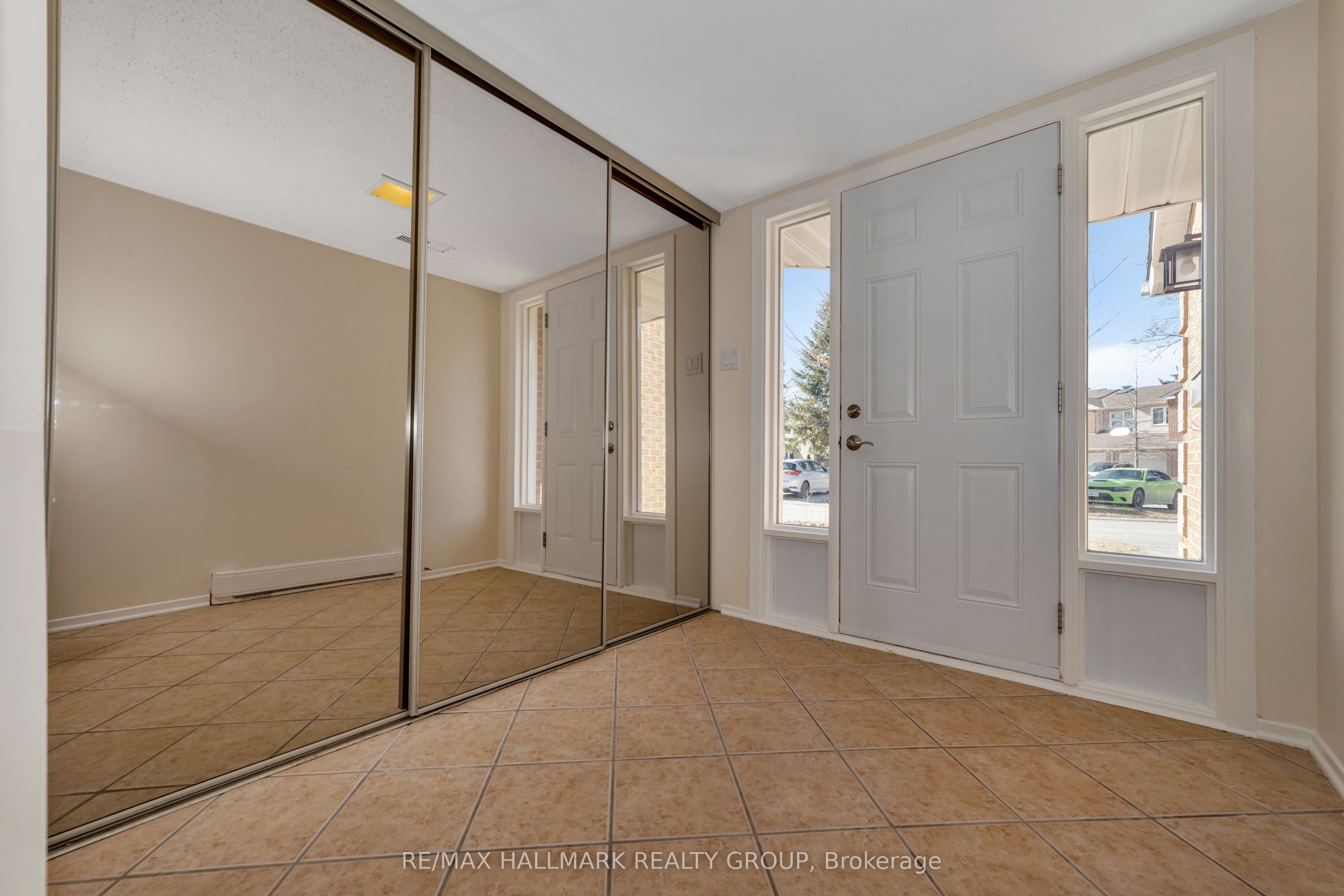 #37 - 6A Millrise Lane, SouthofBaselinetoKnoxdale, ON K2G 5E5