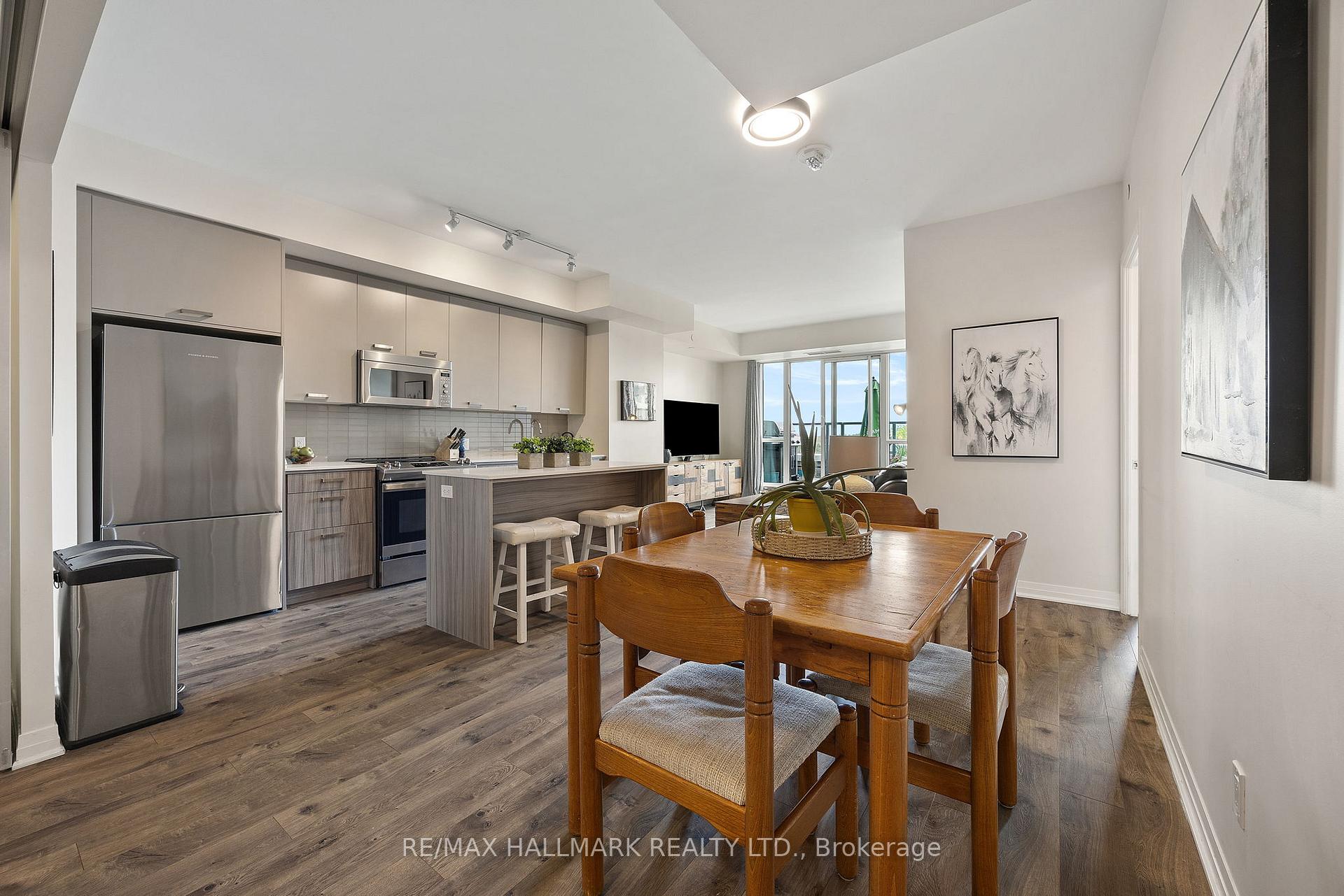 3 Bedrooms Condo at 1630 Queen, Toronto For sale