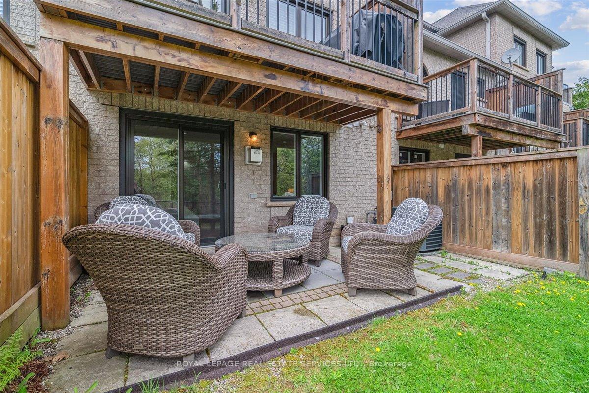 3 Bedrooms Condo at 2250 Rockingham, Oakville For sale