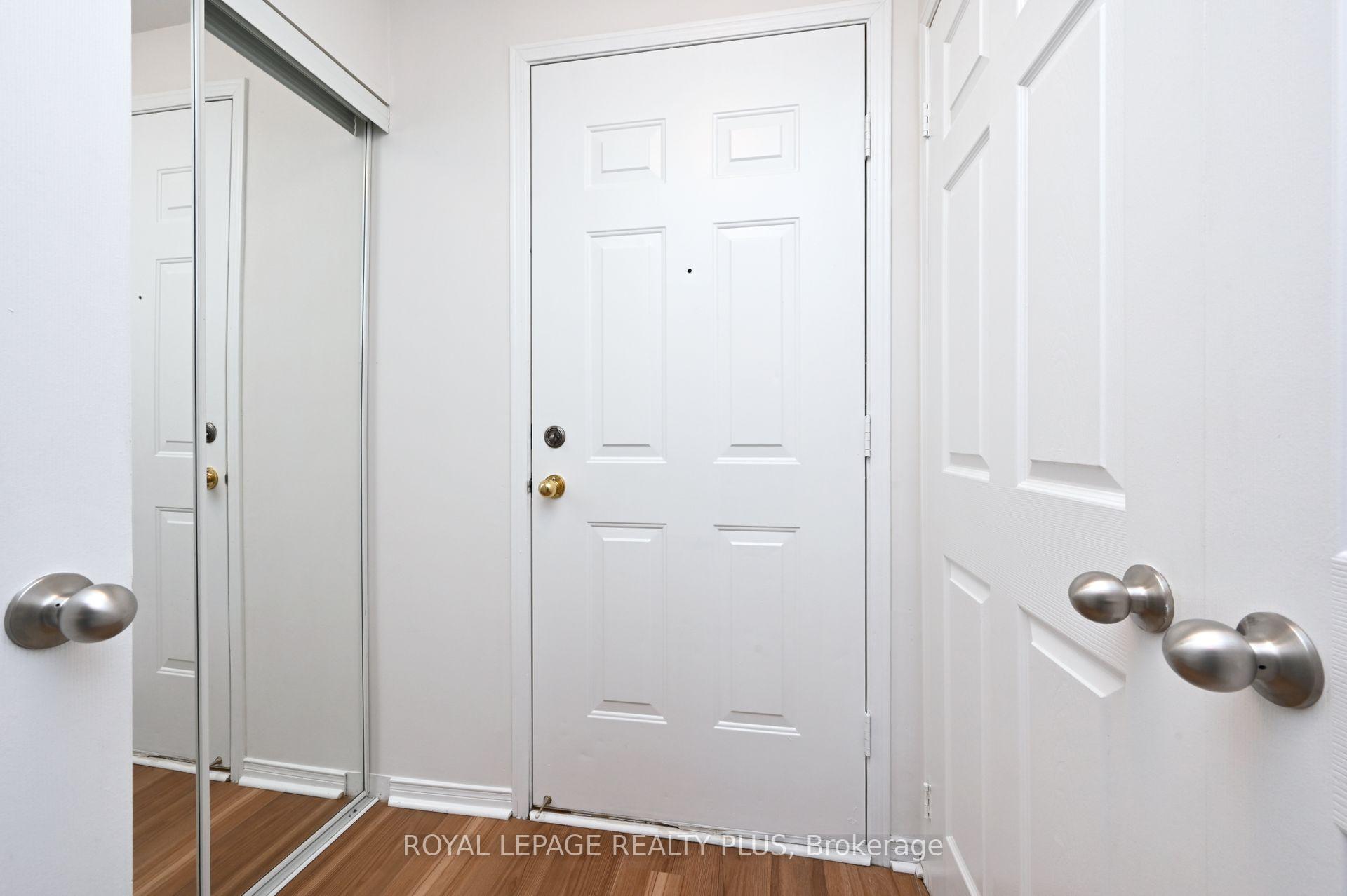 1 Bedroom Condo at 3056 Eglinton, Mississauga For sale