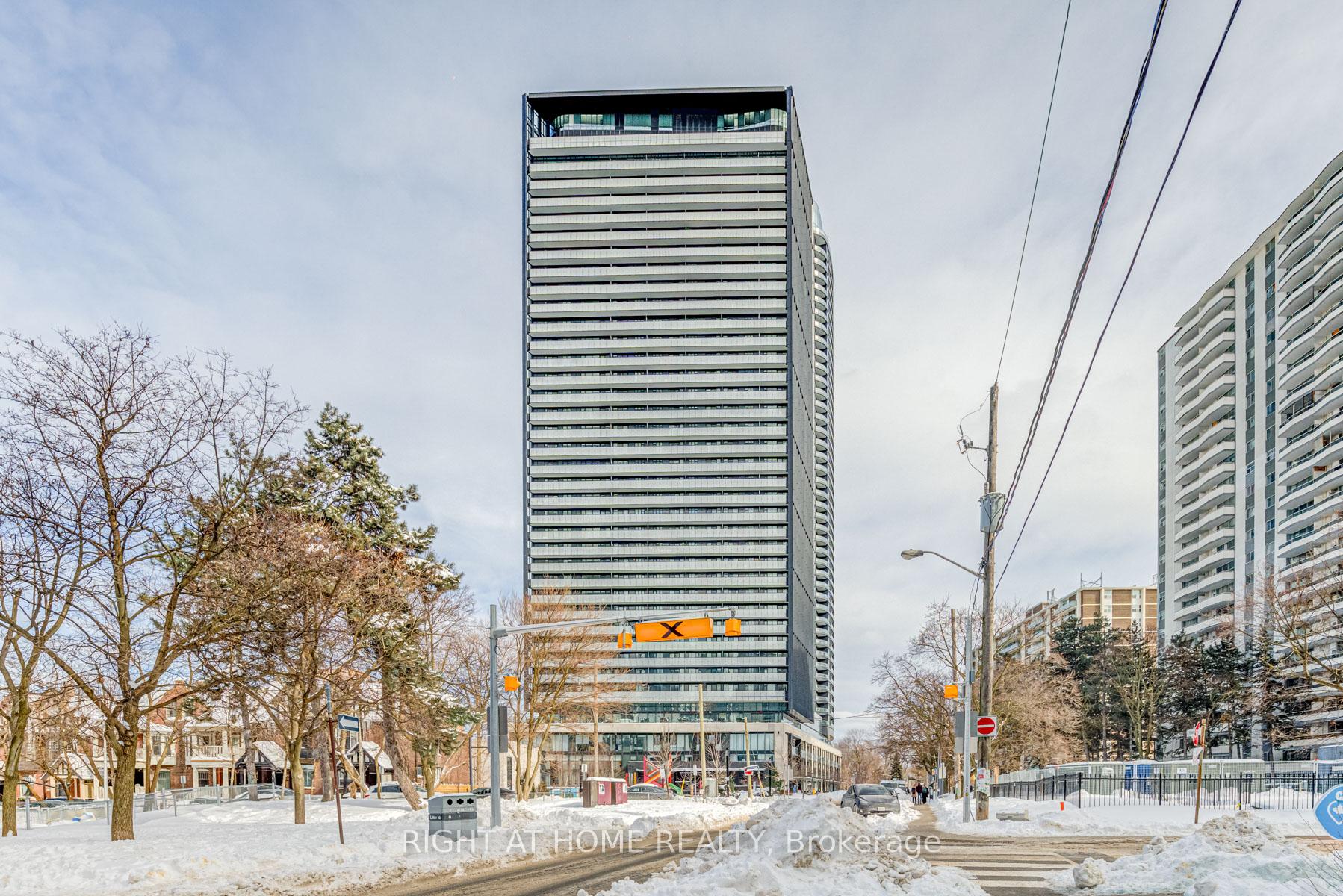 2 Bedrooms Condo at 575 Bloor,  Toronto For sale