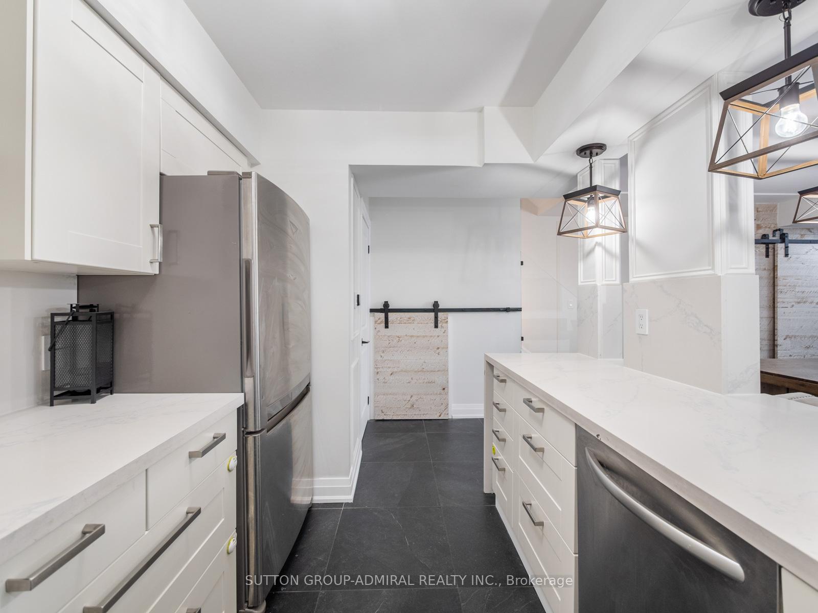 2 Bedrooms Condo at 5 Everson, Toronto For sale