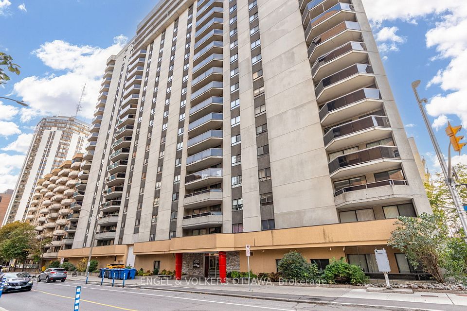 470 Laurier