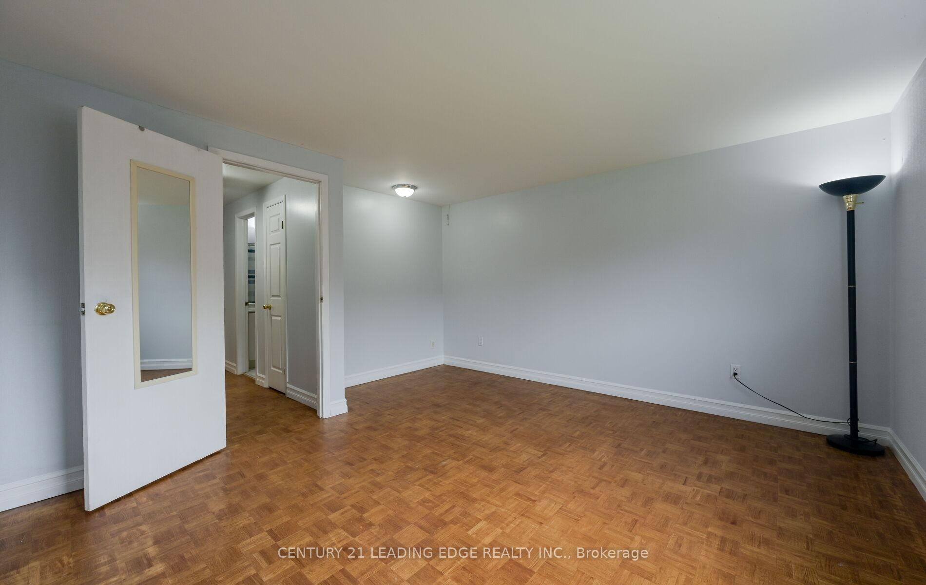 5 Bedrooms Condo at 28 Livingston, Toronto For sale