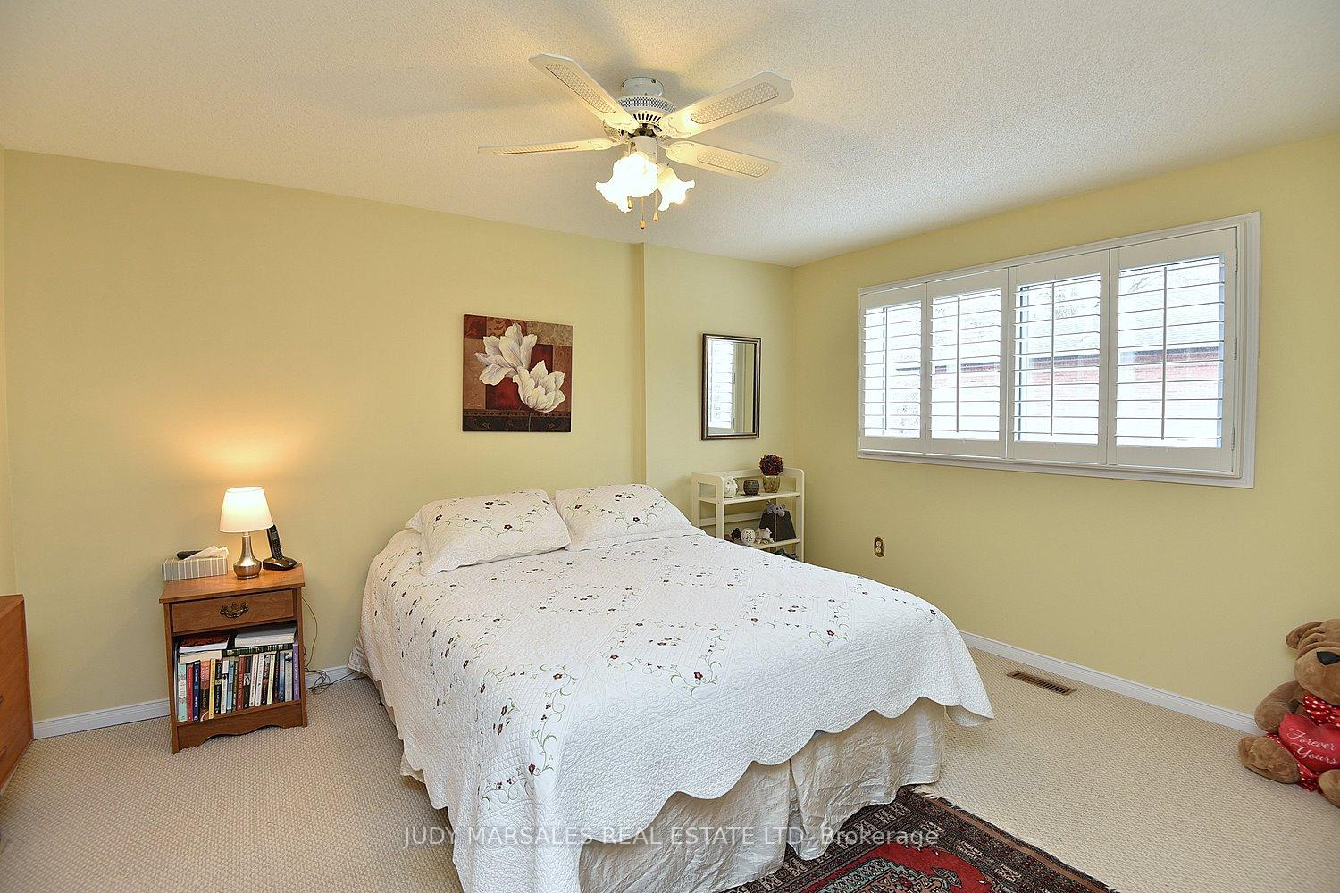 3 Bedrooms Condo at 644 Upper Paradise,  Hamilton For sale